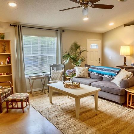 Life'S A Breeze! Updated 3B Home 10 Min To Beach! Gulf Breeze Bagian luar foto