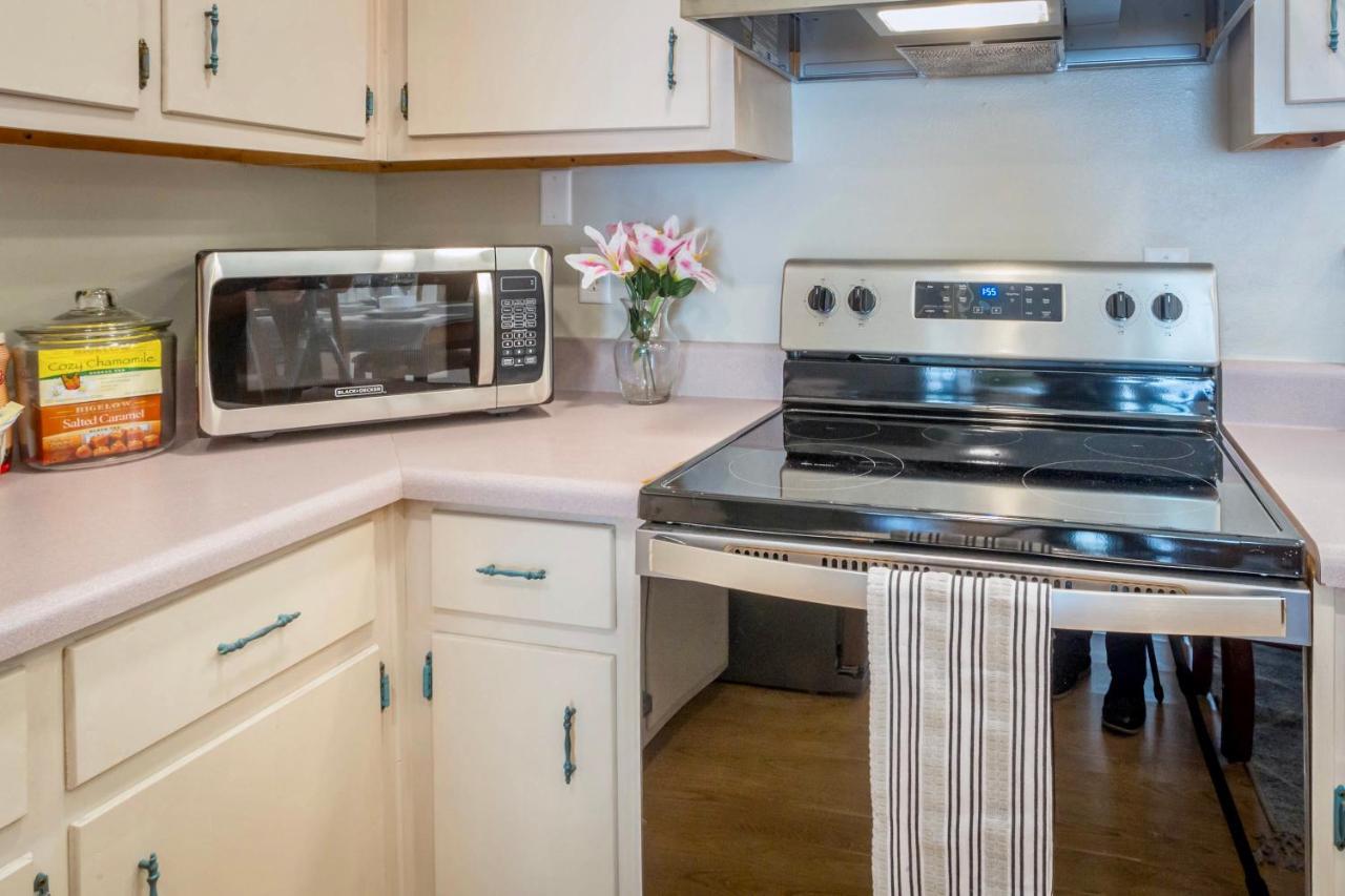 Life'S A Breeze! Updated 3B Home 10 Min To Beach! Gulf Breeze Bagian luar foto