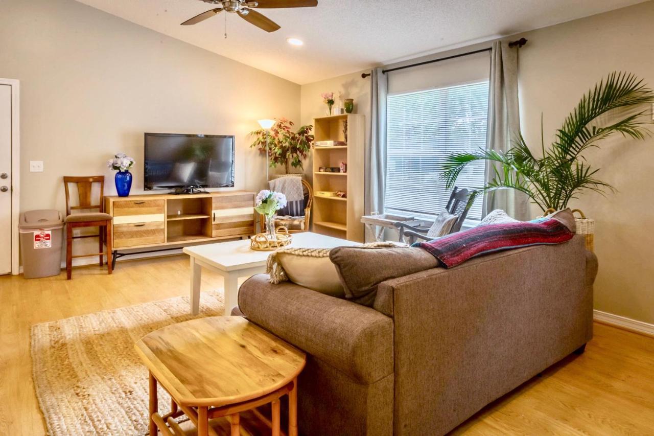 Life'S A Breeze! Updated 3B Home 10 Min To Beach! Gulf Breeze Bagian luar foto