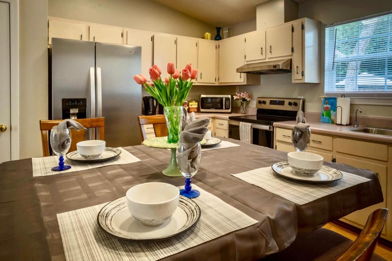 Life'S A Breeze! Updated 3B Home 10 Min To Beach! Gulf Breeze Bagian luar foto