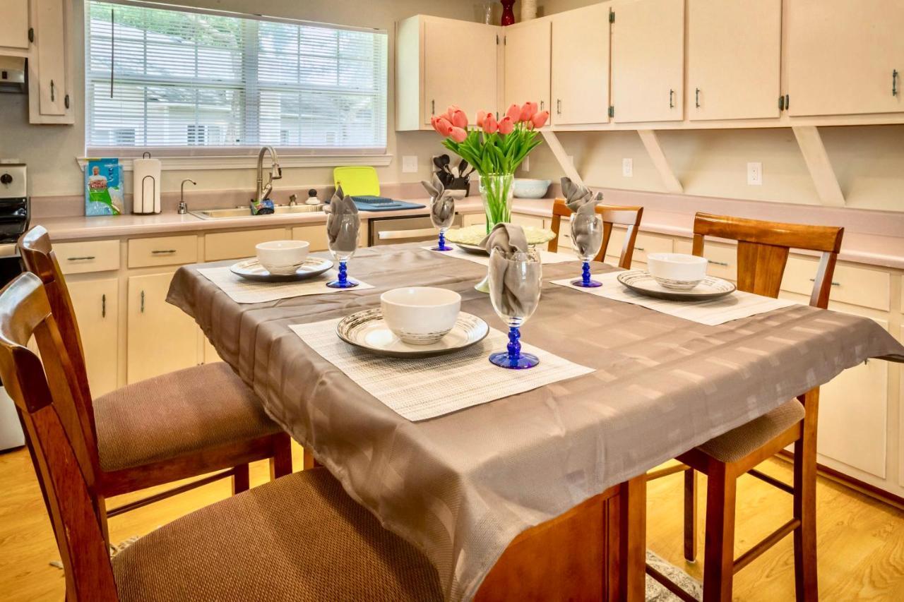 Life'S A Breeze! Updated 3B Home 10 Min To Beach! Gulf Breeze Bagian luar foto